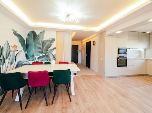 Rainforest Apartament Ghimbav ภายนอก รูปภาพ